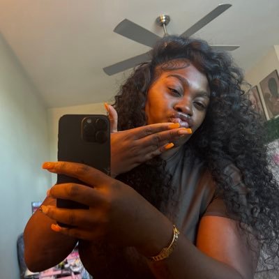 sweetbeby_'s profile picture. i do what i do & you do what you can do abt it 🤏🏾 IG @itsthicp🫶🏽