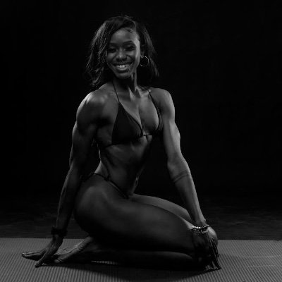 💪🏽 Bikini Bodybuilding Athlete || 🔥 Fitness Coach || 💻 Online + In-Person Coaching ||
🎯 I have one duty in life: succeeding || ❤️