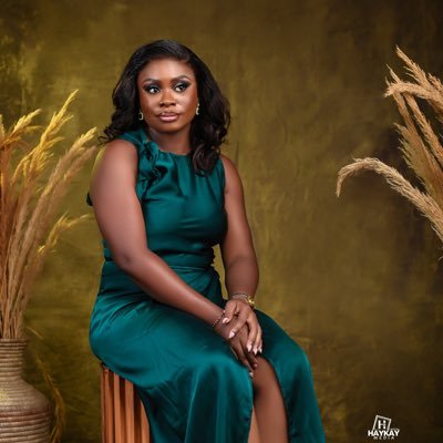 ✴️Digital Marketer✴Number One Online Accessory Store👌( Earrings, Engagement rings, Wedding ring sets) ✴Instagram : @deedee_rings✴Farmer✴️Lash Tech