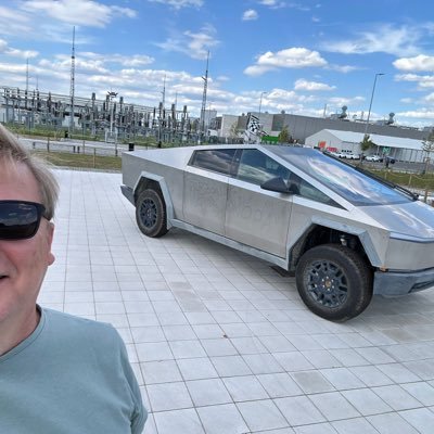 LiemenAndreas's profile picture. Drehzahl TS 96%, PPL-A, CPL (H), Quad Squad, always start up, Vehicle Mechanic, Vehicle Engineer, Vehicle Parts Wholesale & Logistics , MY P GFBB no. 688