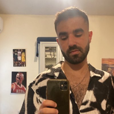 PesokYali's profile picture. אנדרייטד