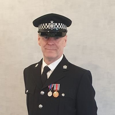Special Section Officer @WYP. All views are my own. Do not report crimes on here. Call 999/101 or report it online.