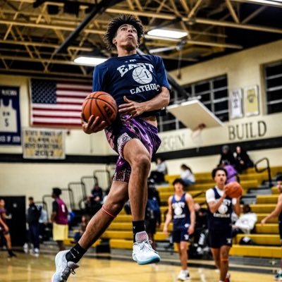 CLASS OF 2027 | EAST CATHOLIC HIGH SCHOOL | @RIElite_ @pumahoops @PRO16League | 6’5 WING/GAURD | CELL: 860-316-0077 | EMAIL: mikebradleyjr2021@gmail.com