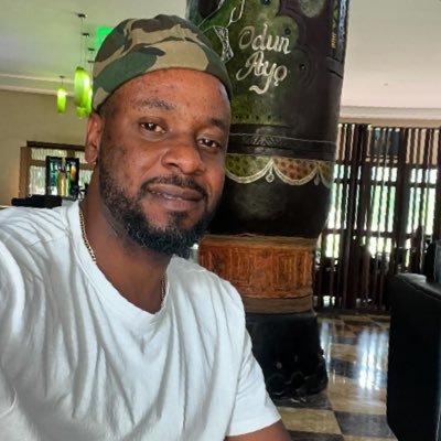 eL_gzee's profile picture. My personality is me...so strong, and my attitude depends on you...#ManUFan...red-blooded. Living in Love, Grace and Gratitude #LLGG.