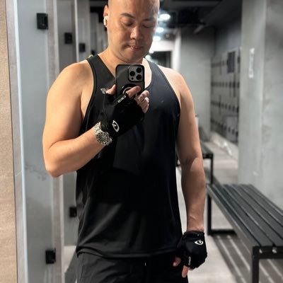 Ron73732869's profile picture. A big gourmand