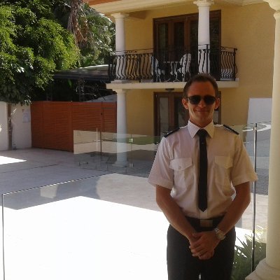 Aviator, MX Racer , YR 9 Drop out. Bentley mech, FitnTurner Hyd specialist. Got HSC+Ad Math, Ra-AusLic. Student CPL, BA Com Av. Griffith. Honors in AIRLAW.