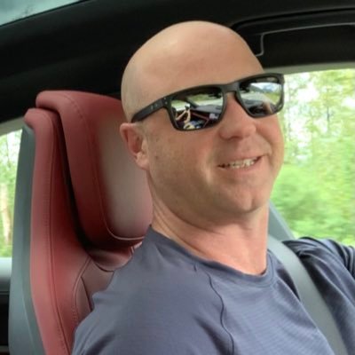 Canadian. Father & Husband. Pilot for Harbour Air. Member of Porsche Club of America. Racing Enthusiast. Planes, Cars, Sports & Dogs