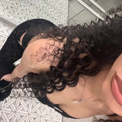 Cassie ⋆ Profile