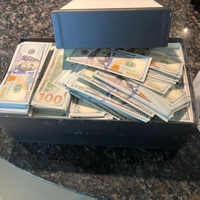 I'm doing giveaway for first 10 sugar babies to text me on Telegram @Aaronrob_original1 Only with your PayPal ,cash app or bank.