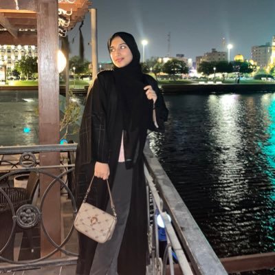 shahinaask's profile picture. 