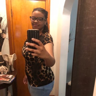 tempesttbaggett's profile picture. Keep on walking and don't look back🌈📈📉 Owner of BaggettVendingLLC - Serving the Chicagoland land and Northwest Indiana area IG @BaggettVendingLLC