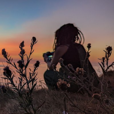 karenthorne1972's profile picture. Photographer 📷, Gardener 👩‍🌾, Nature lover 🌸🍄🌳, Horror, Apocalyptic Film/ Book  Enthusiast 👻🧟‍♀️ Cyclist 🚴‍♀️ Cat Owner 😻.
Left libertarian 🧘‍♀️