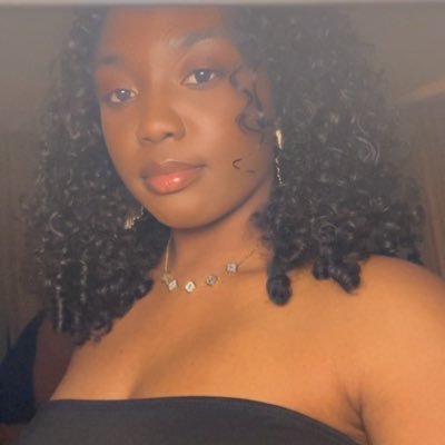 Sheabuttterr's profile picture. 🌻🎢. https://t.co/CBV7QoGyaR