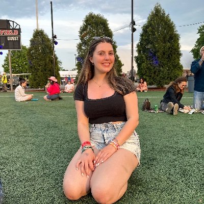 juliannegath's profile picture. 