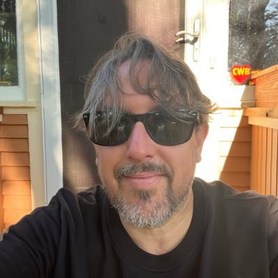 TrevorMcKSmith's profile picture. President TMSc | dad to two wonderful children | partner | @Broadbent fellow | geographer | caminante | he/him/il