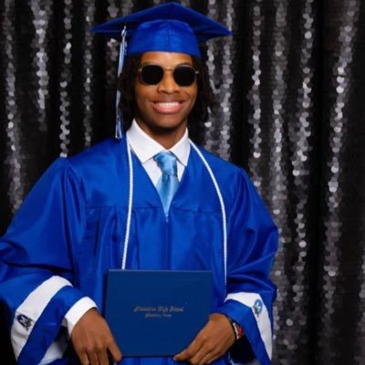 Luvhns's profile picture. 20