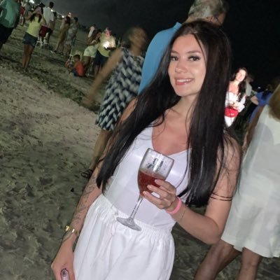 você é o que escolhe ser ✨. https://t.co/LdynOQ52wP