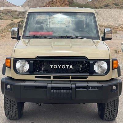 fakroun01's profile picture. 