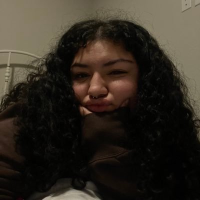 amxndaxoy's profile picture. 