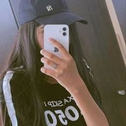 SmeartoId's profile picture. The rose of the first night