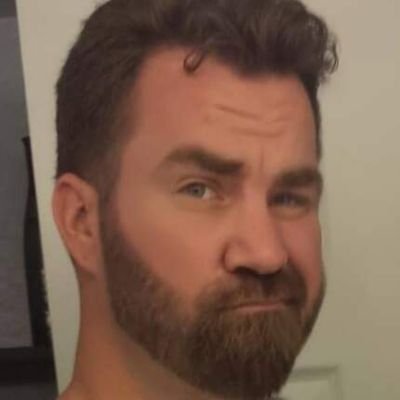 Decalb1975's profile picture. Please dont inbox me if I follow you. Thats so annoying. In a relationship.  #Trump2024