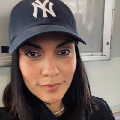 TatiL0ve's profile picture. Sociólogo & Crítico Social. Inmigrante y emprendedora. Del campo a La Gran Manzana