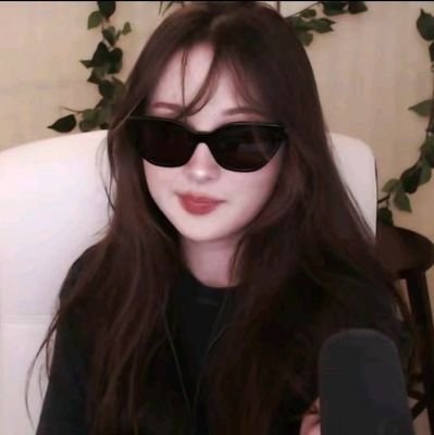 KiariSly's profile picture. ➱࿔ I choose  ¹⁶  ִֶָ  ⁸¹  religiously