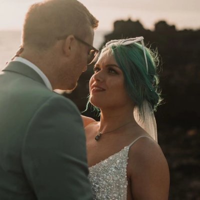 Befni's profile picture. 🎉✨🍓🩷💫🌊🌴☀️