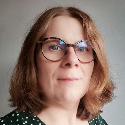 Profesora de Sociología en @infouex. Trabajando por la inclusión de las voces de las mujeres no académicas en los espacios de debate público.
