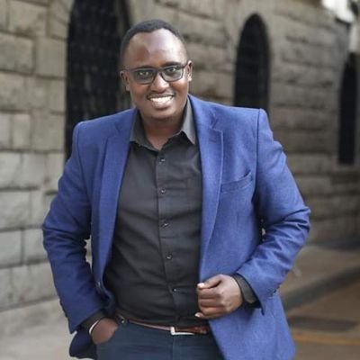 NTV Journalist.
Storyteller, na si za jaba.
Son, Brother, Uncle, Friend.
Man Utd DieHard.
Team SouthPaw.