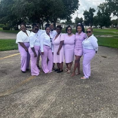 bebejoseph36's profile picture. this is my real account and if they ask for money on my other accounts that is not me fake Twitter accounts