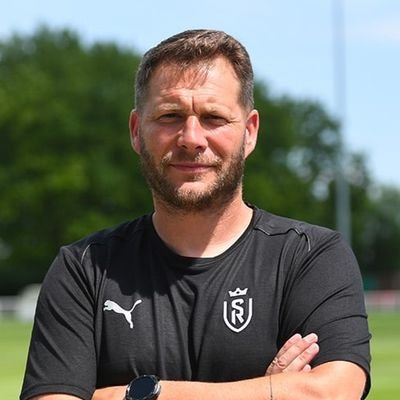 💼 Entraîneur de football @StadeDeReims
Former Rodez AF, EA Guingamp
🎓 DESJEPS - Licence A UEFA
🇨🇵🇨🇦
📍 Reims - France