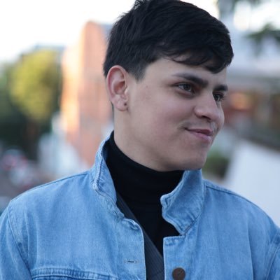 SaculArza's profile picture. 0 es 3 🧘‍♂️ 📸: _Danarz