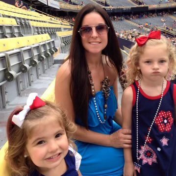 Brenda788059270's profile picture. Life is worth living each day with a smile on your face.