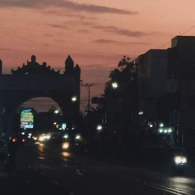 dipinyours's profile picture. 