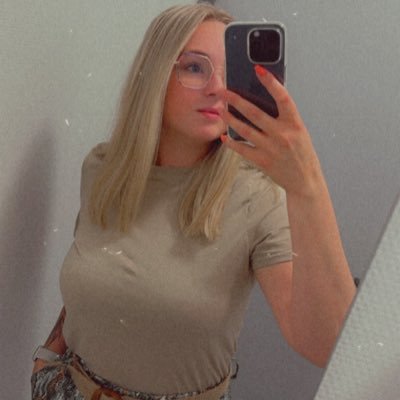 MarionThereau's profile picture. J'en ferais bien ma religion, j'en ferais bien mon horizon.