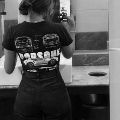 ledezma_____'s profile picture. censored