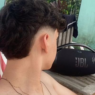 começar a vender conteúdo
quem quiser algo só ir na dm
