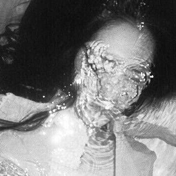 soojungnism's profile picture. —only krystal jung & f(x) #정수정 #에프엑스