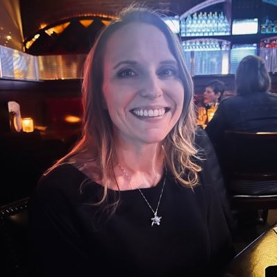 Tiffslice's profile picture. IIN Health and Wellness coach