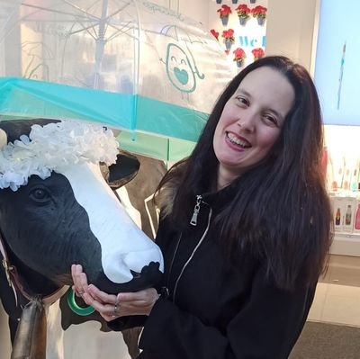 Lizzy4865041162's profile picture. simplemente dar la mejor versión de ti misma 🌹 y a los que no les guste, ya saben dónde está la salida 👋🏻