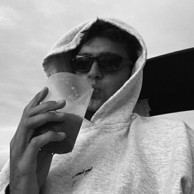 gsblzz's profile picture. 