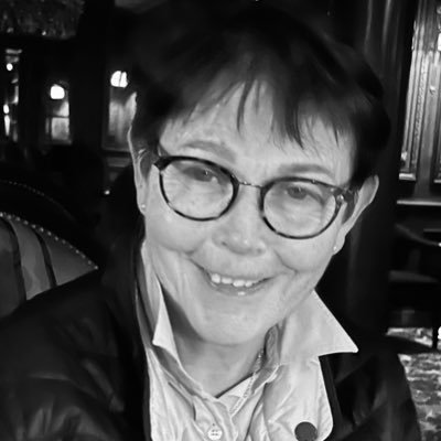 Sage-femme. De Bretagne pour toujours, parisienne et haut-marnaise aussi! 🇫🇷 « Oser c’est perdre pied momentanément, ne pas oser c’est se perdre soi-même ».