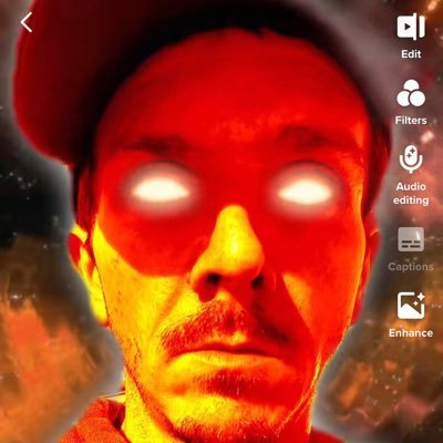 jon_rich1982's profile picture. 