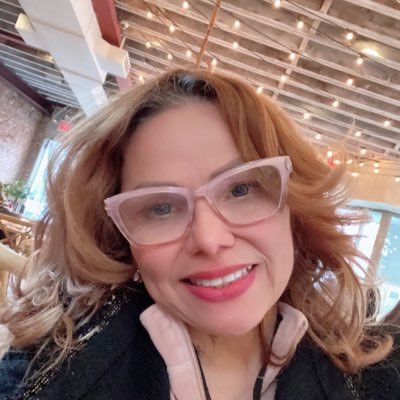 Venezuelan former ENT foreign physician, RN in USA and studying the Family Nurse Practitioner program. Bilingual and always positive in all aspects!! GOD first.