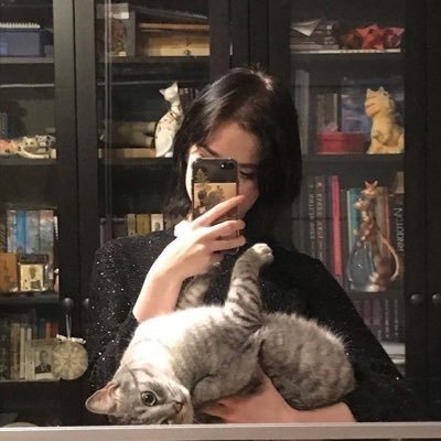 seiuy_'s profile picture. 📖🪄🧝🏻‍♀️