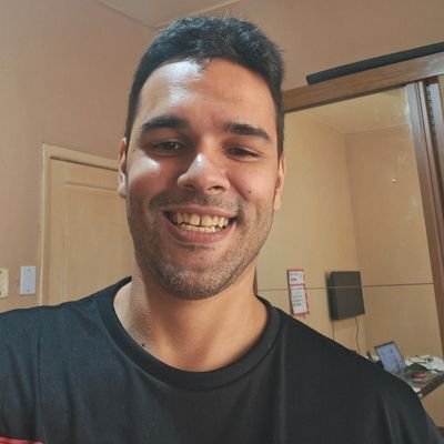 formado em Engenharia Civil. pós-graduado em gestão pública, antifascista.Seu preconceito mata! 🚩🚩🏳️🌈