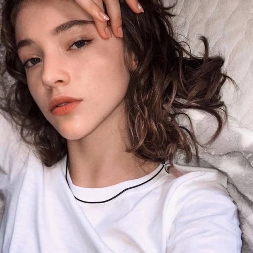 Sheesar3Ns2's profile picture. Dare to be different.