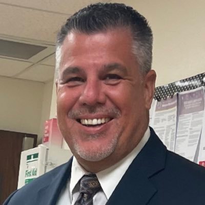 Superintendent @YakimaSchools ✶ NSPRA Nat'l Superintendent to Watch ✶ 2013 NASSP Nat’l Principal of the Year ✶ Muscogee (Creek) Nation