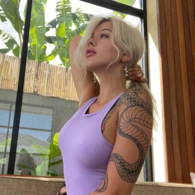 junior_6131's profile picture. Adult entertainment 18 🔞shy freak 22 ✨hmu let's ft 🤳and smoke together 🚬 ask for my menu. Bisexual 🏳️‍🌈if you aren't buying content I WONT REPLY📲📵